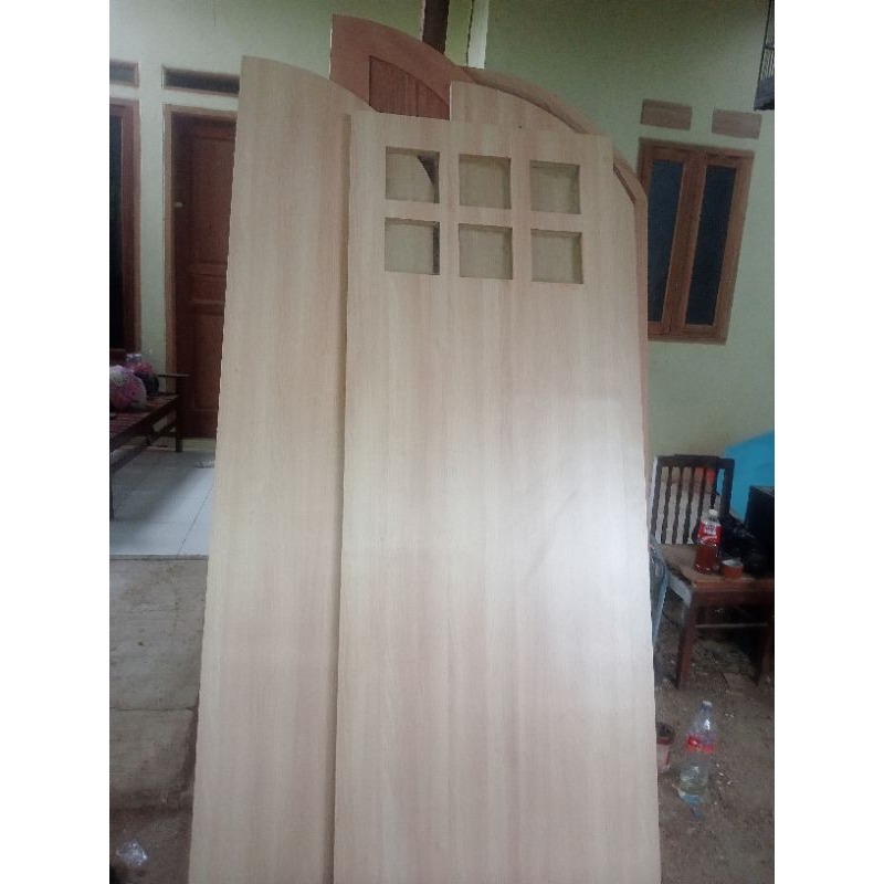 daun pintu lapis hpl