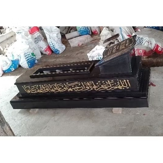 Batu Nisan Granit Alam Ukir Kaligrafi