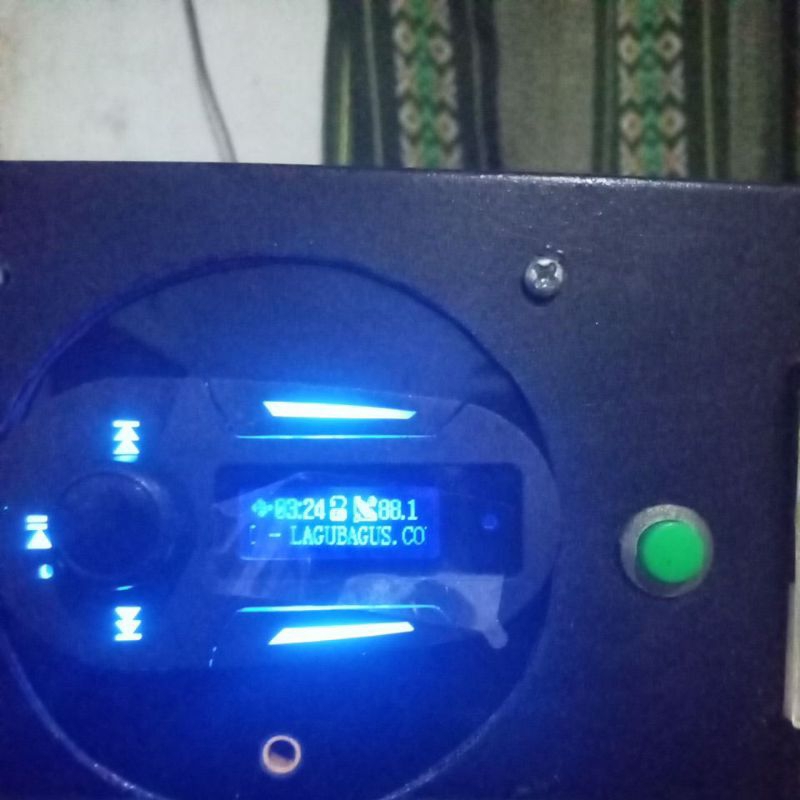 Stereo pesawat transmitter fm