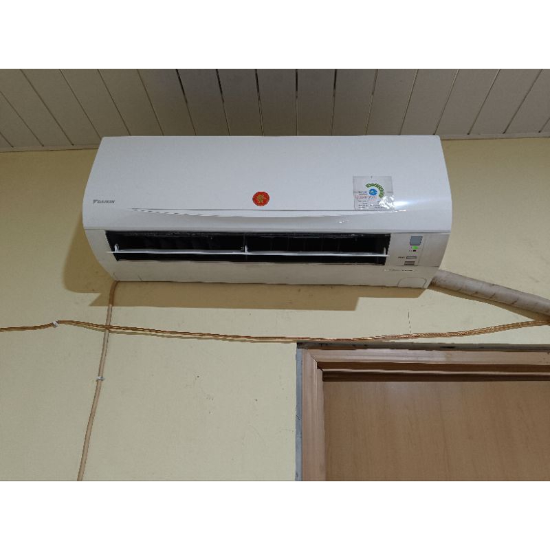 Jual Seken Bekas second AC Daikin Thailand Inverter 1/2 PK