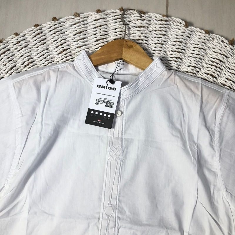 Baju koko pendek brand Erigo