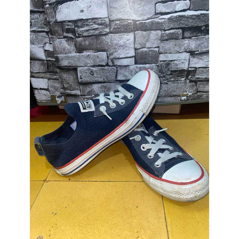 sepatu Converse slip on