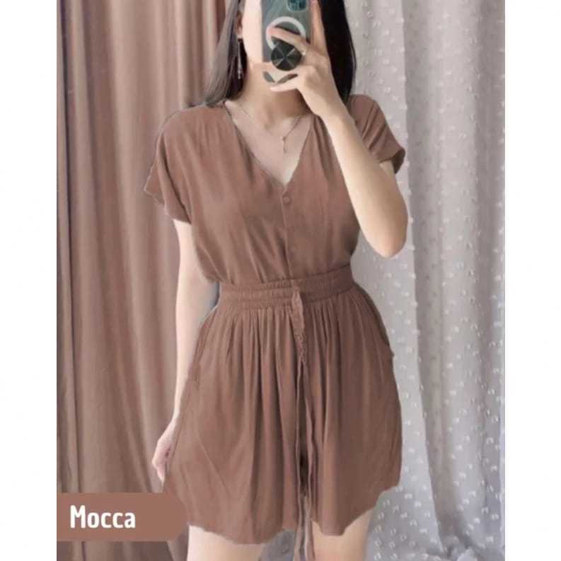 PIYAMA PENDEK RAYON LEMBUT BUSUI FRIENDLY FULL KANCING KEKINIAN