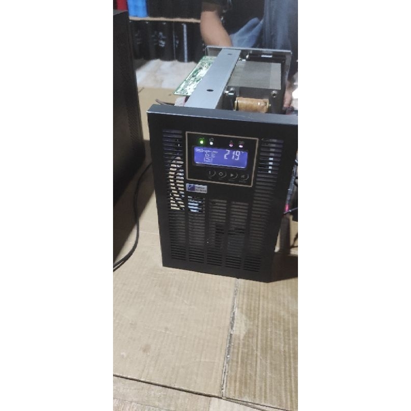 LAZEDIA - UPS 1000 VA Online Vektor Ablerex 800 Watt 36 Volt