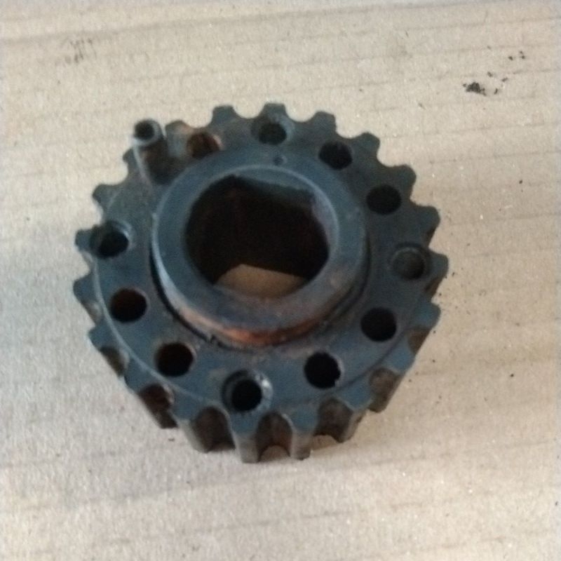 GEAR POLI KRUK AS CRANKSHAFT MITSUBISHI KUDA KARBURATOR 1.6