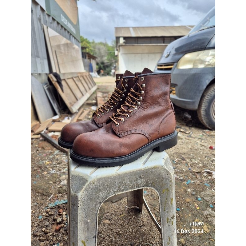 redwing 2233 steeltoe