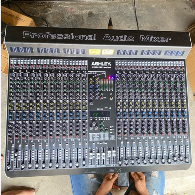 Mixer Ashley 24 Channel King 24 Premium Terbaru PSU EKTERNAL