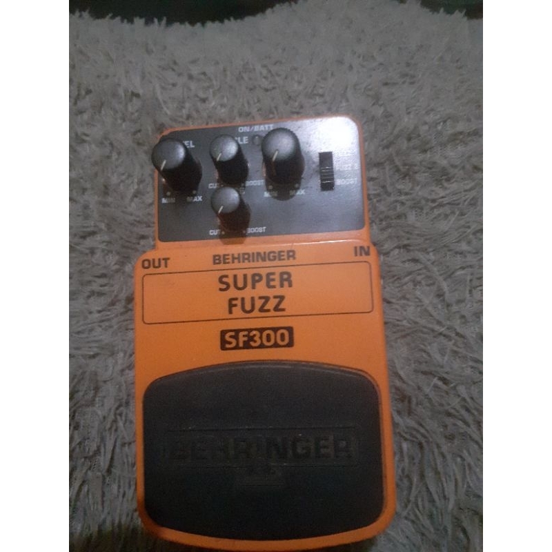 Behringer sf300