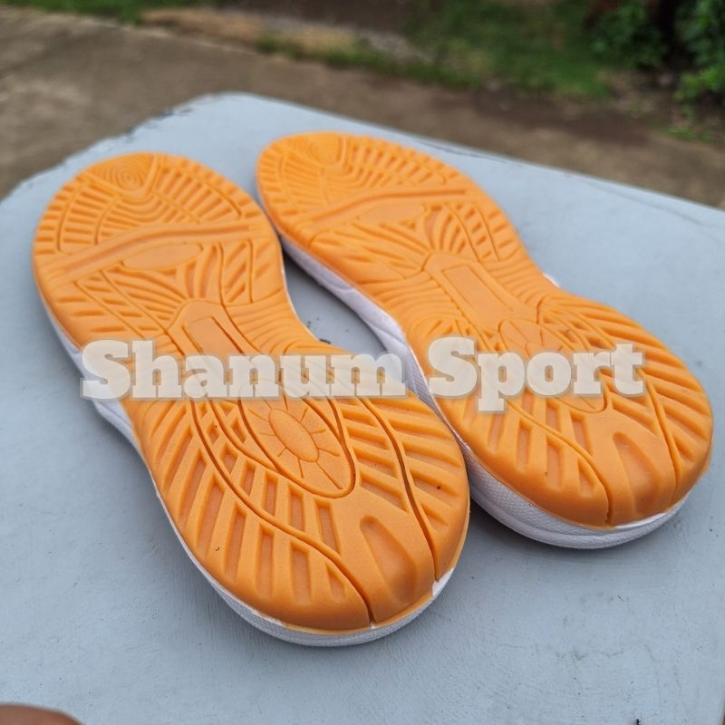 outsole sepatu tapak sepatu karet mentah untuk badminton/futsal