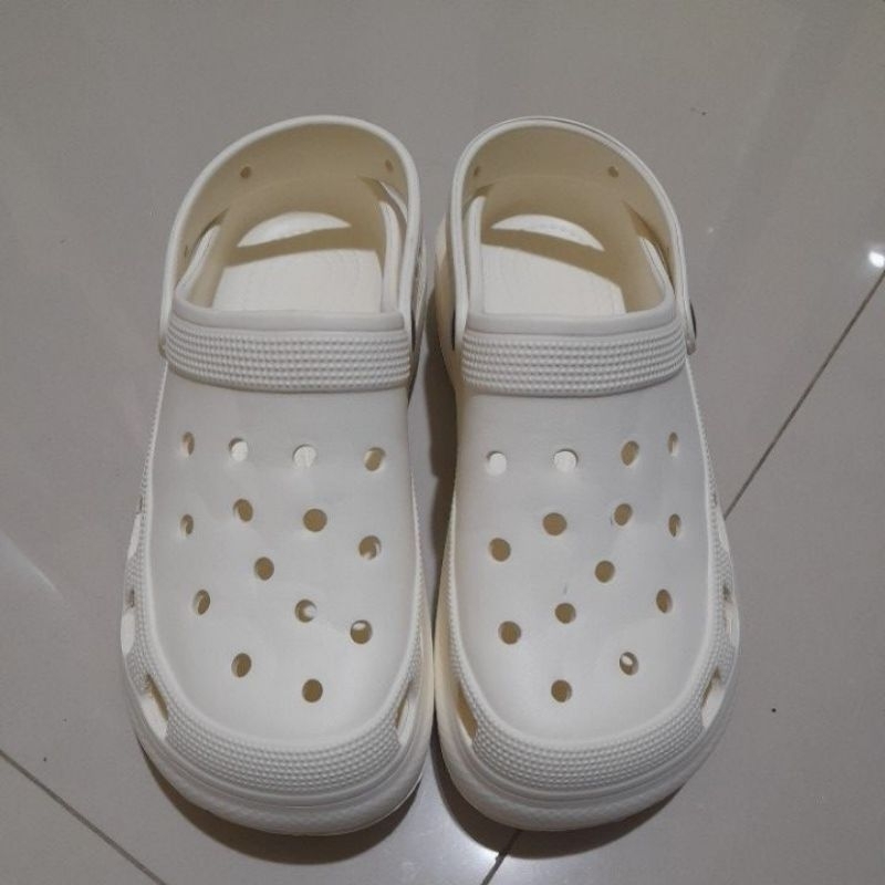 Sandal Crocs Cewe Putih Limitless