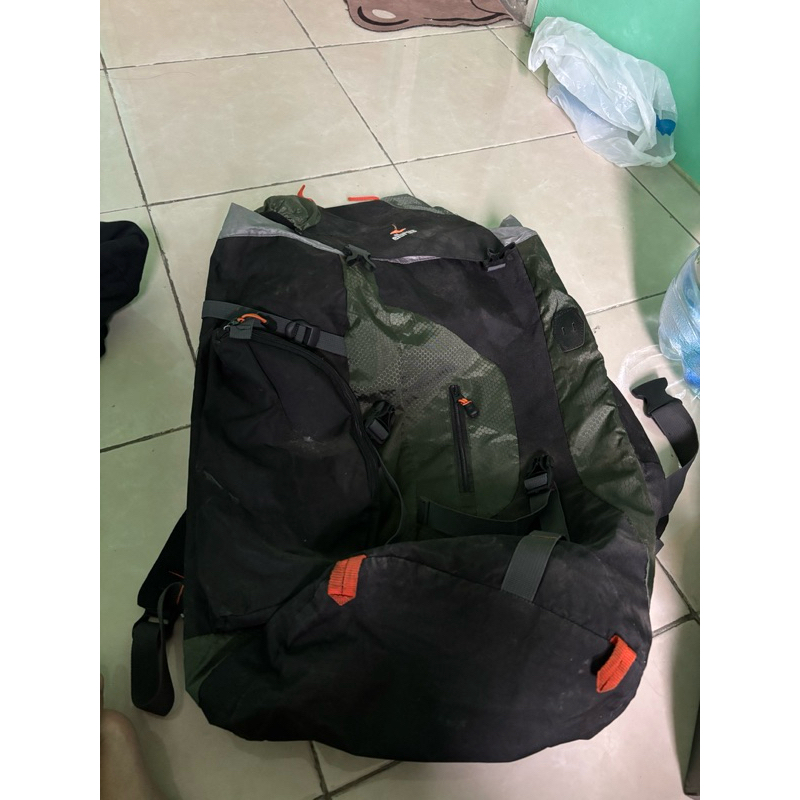 Tas Gunung Carrier 60l