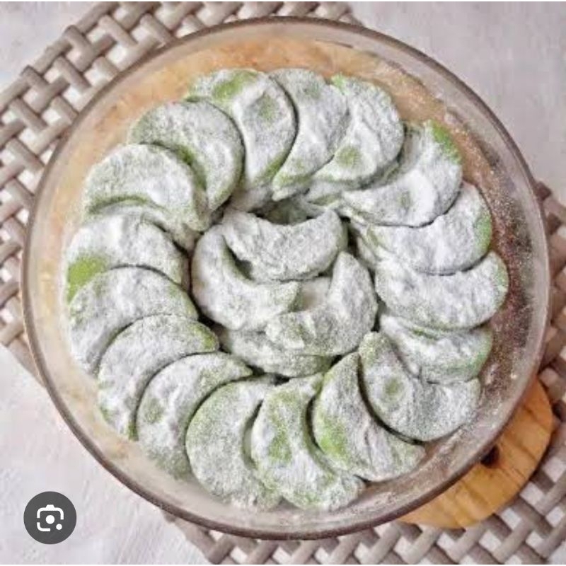 

KUE PUTRI SALJU PANDAN