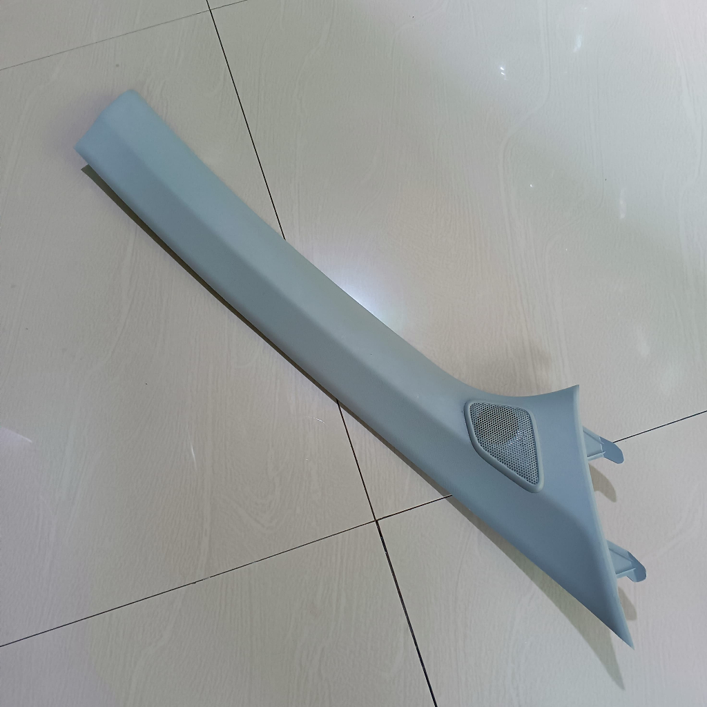 Cover Pilar Kaca Depan avanza Veloz 2012-2015 ( Kanan )