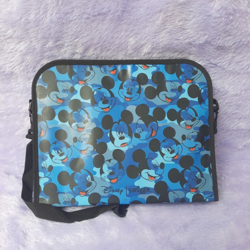 

smiggle alat mewarnai