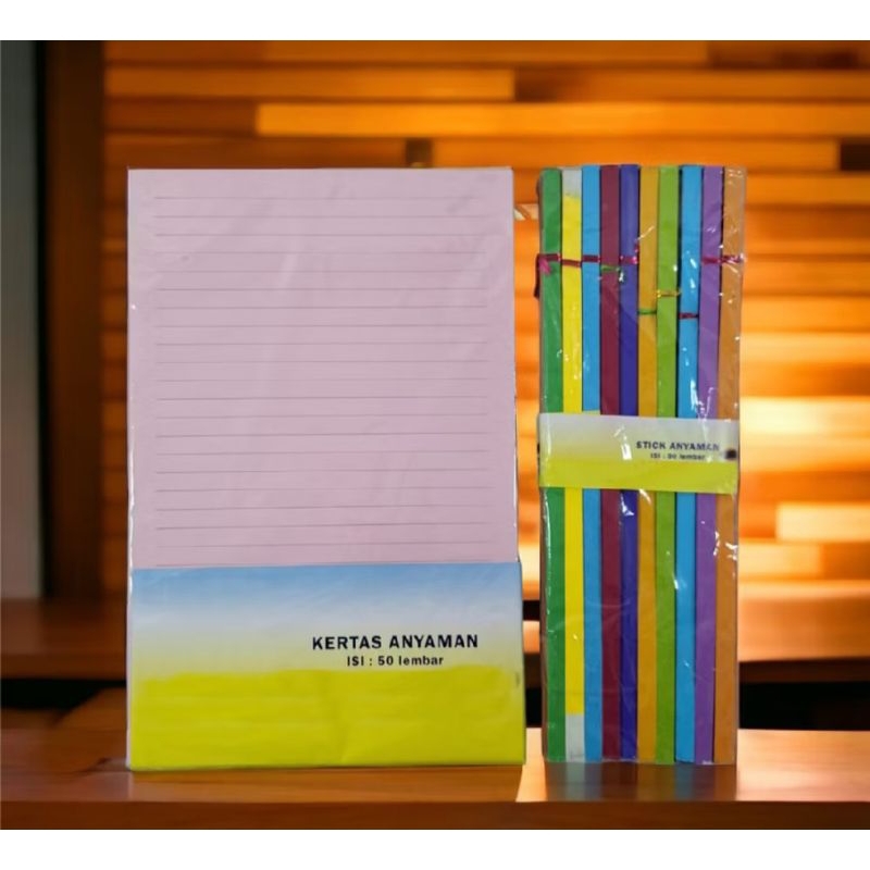 

Kertas Anyaman 1cm dan 0.5cm / Anyaman 1 Pak isi 50 / Anyaman 1 Paket 10pcs