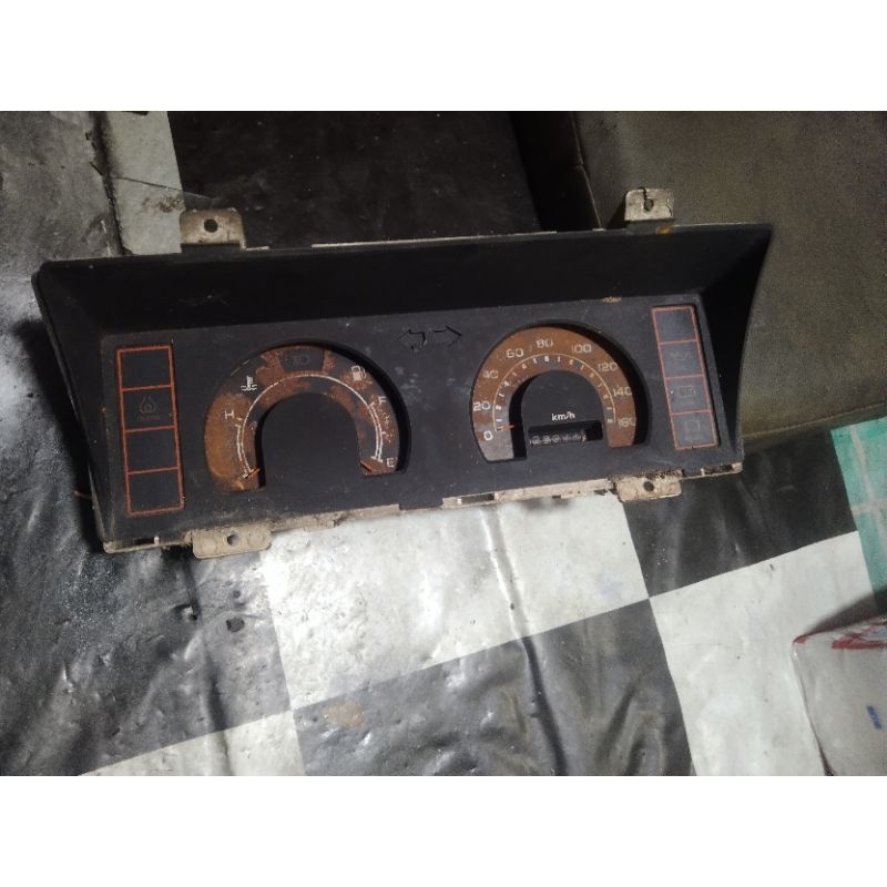 spedometer Chevrolet luv KBD original