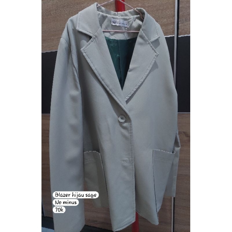 Preloved Blazer Hijau Sage