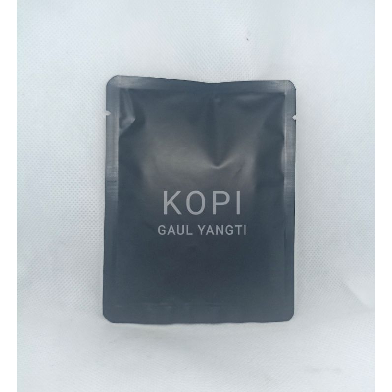 

Kopi Gaul Yangti Black (Tubruk) 15gr Full Robusta Blend Siap Seduh