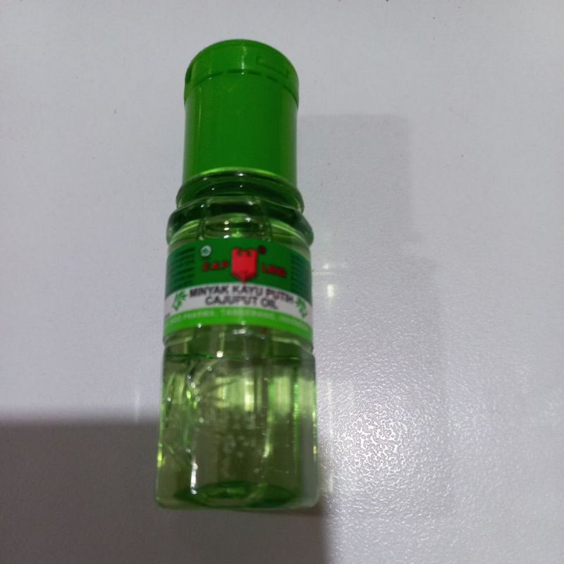 MINYAK KAYU PUTIH CAP LANG 15ML(KECIL)