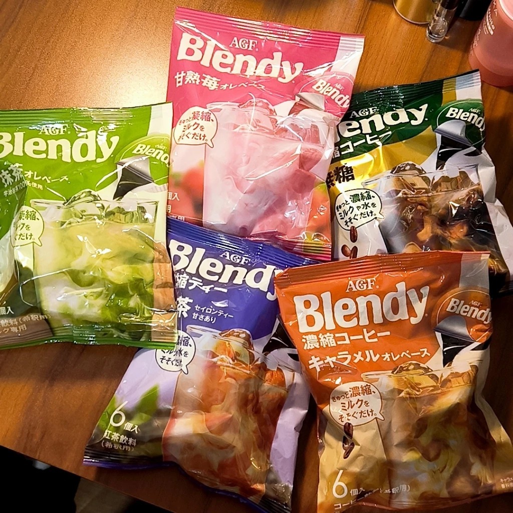 

BLENDY Potion Au Lait Base Strawberry/Matcha/ caramel/ black tea/ black coffee Flavor (Isi 6 Capsule)