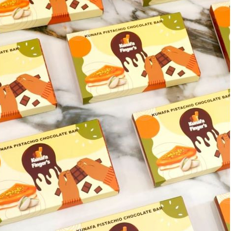 

CHOCOLATE DUBAI VIRAL Kunafa Fingers Chocolate Bar Filing Pistachio
