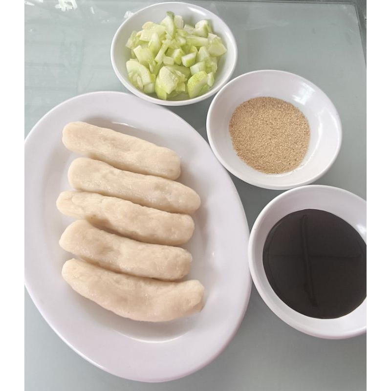 

pempek/lenjer/kecil/ikan/tenggiri