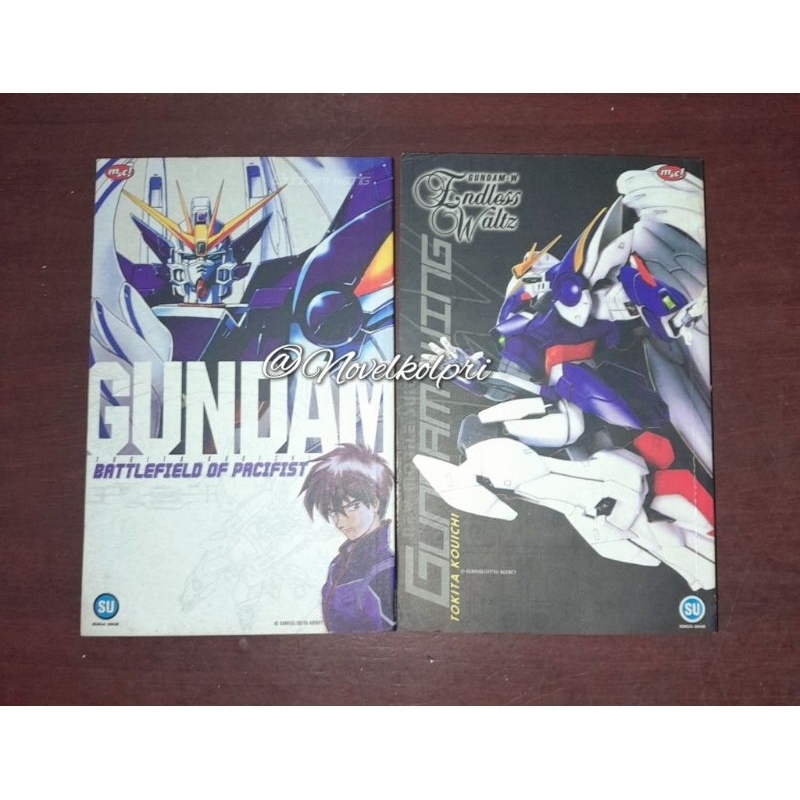 Komik Gundam SET 2 Buku