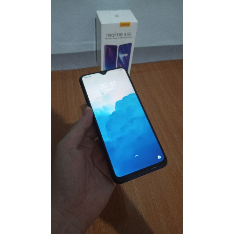 REALME 5 PRO SECOND BEKAS 4/128 GB - GREEN CRYSTAL