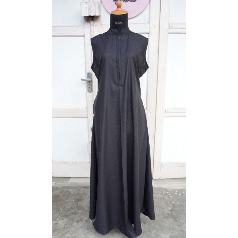 Gamis Inner (Tanpa Lengan) Hitam | Rumah Aisha