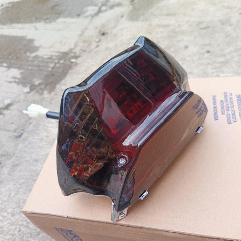 LAMPU BELAKANG MIO SPORTY MIO SMILE SMOKE HITAM