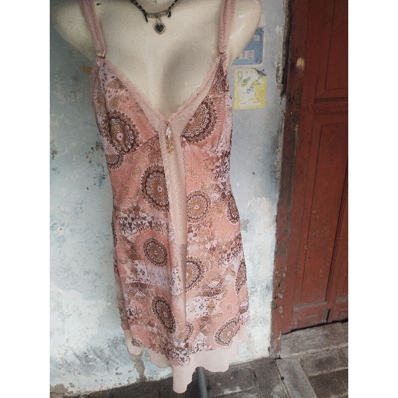 Entalase 317 Lingerie warna coklat blink brand James Dean masih baru like new