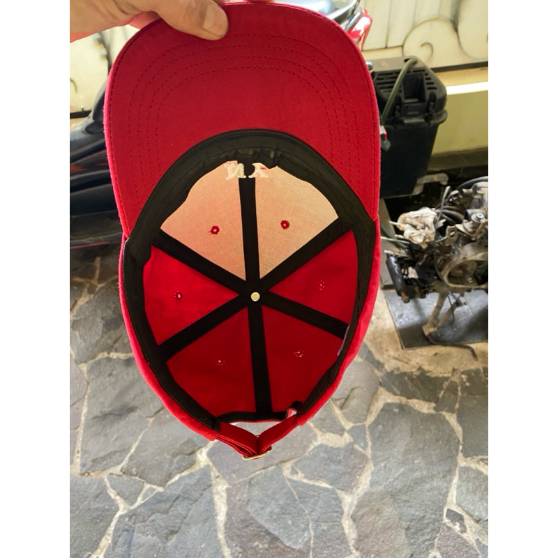 topi bordir logo ny merah