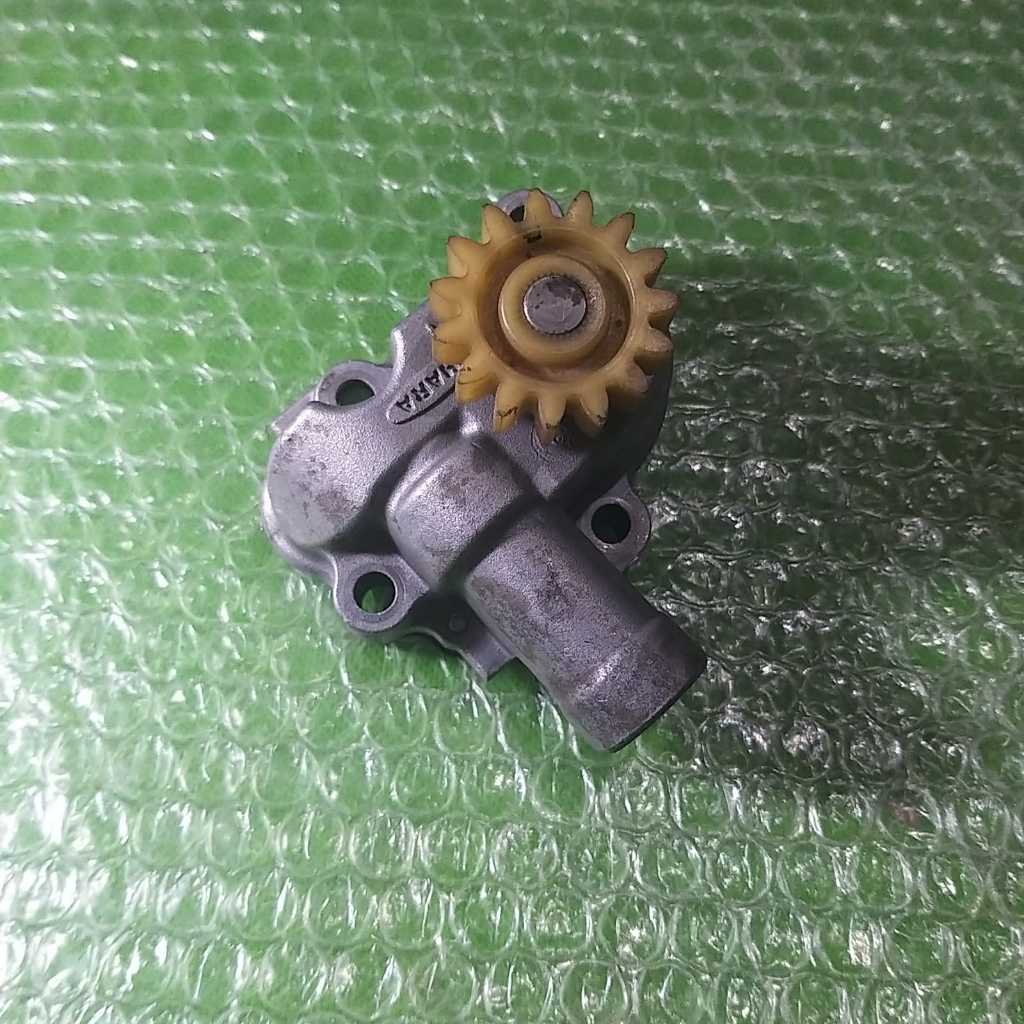 GEAR OIL PUMP GIR POMPA OLI IDLE YAMAHA R25 MT25 ORIGINAL