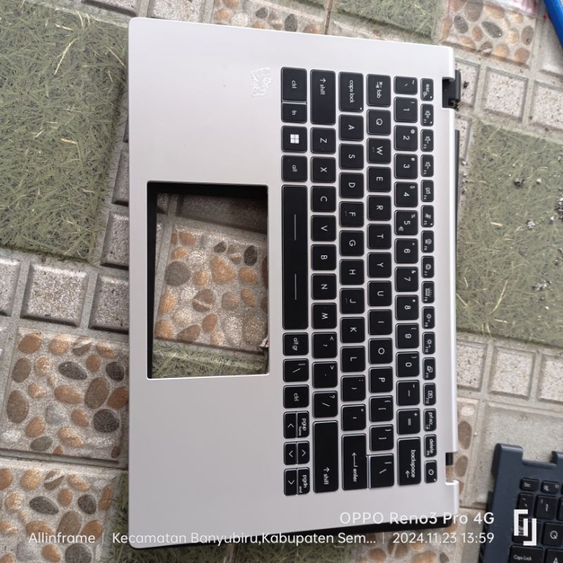 frame Keyboard MSI Modern 14 C5m C7m C11m C12m C12mo C13m ms-14jk ORI