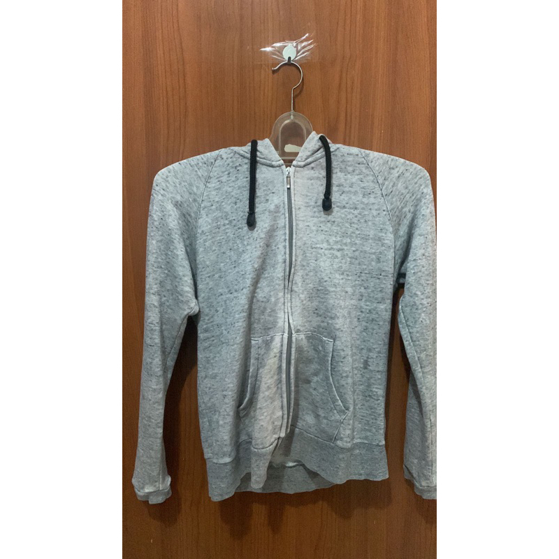 uniqlo zipper hoodie abu abu