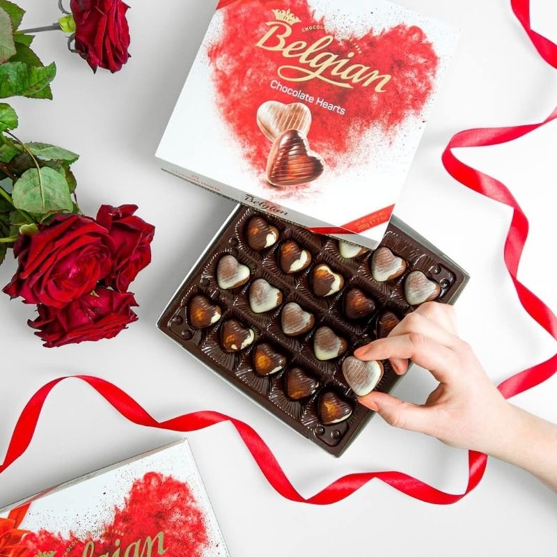 

The Belgian Chocolate Hearts Gift Box / Coklat Premium / Coklat Valentine / Coklat Import / Coklat Gold / Coklat Natal / Hadiah Valentine / Hadiah Natal / Coklat Belgia / Cokelat Import / Chocolate Premium / Coklat Bentuk Hati