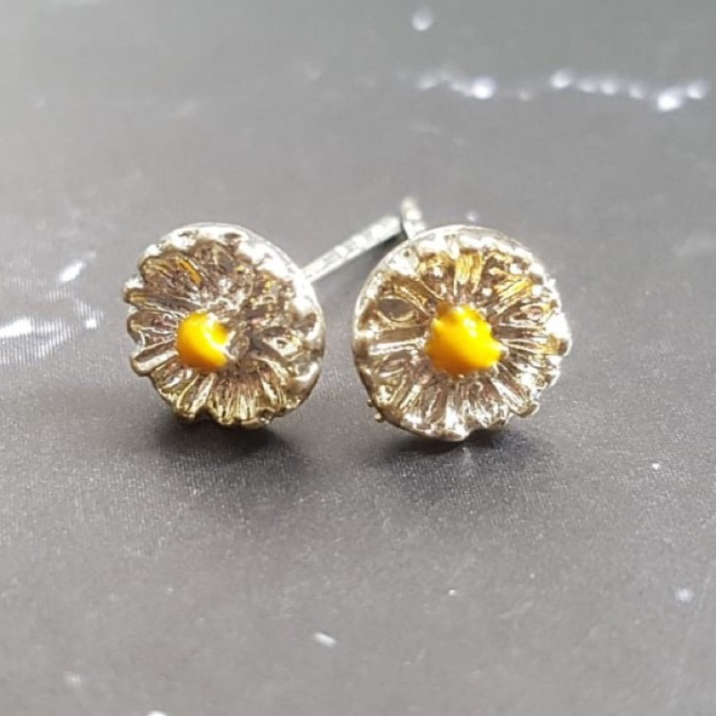 Anting tindik wanita bunga daisy silver perak kuning yellow daisi flower tusuk earring earrings ear 