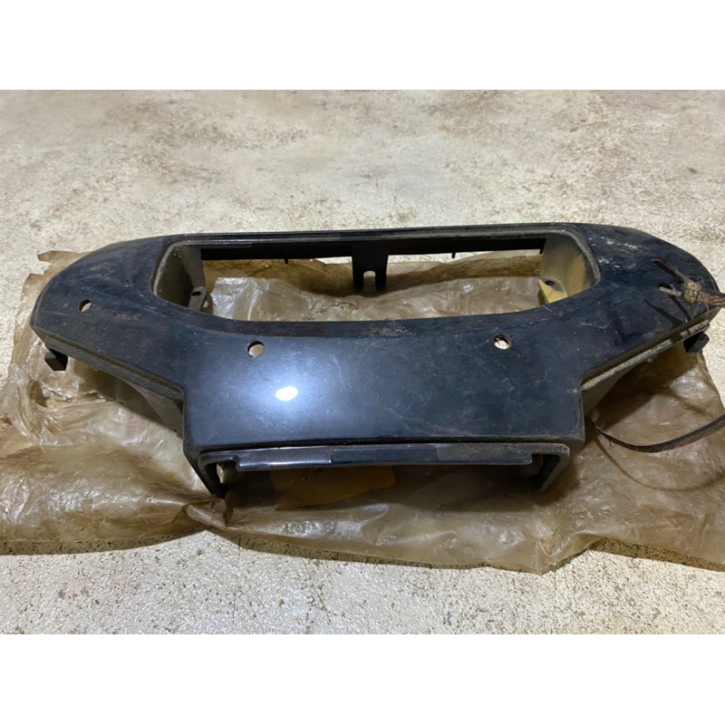 Batok Cover Lampu Depan Atas Yamaha V80SS V80 Robot Super Deluxe Original NOS