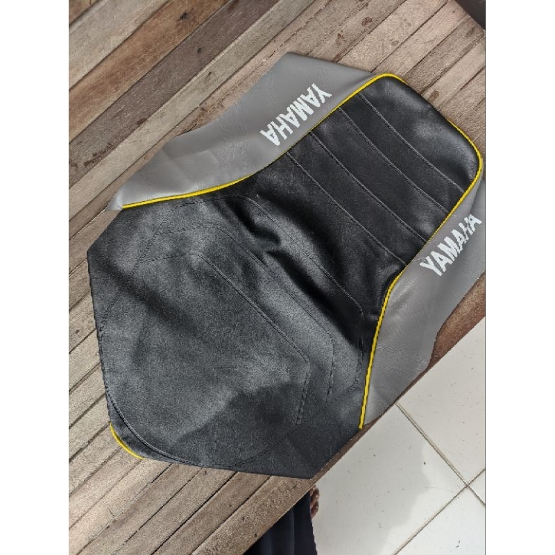 Kulit jok cover jok motor YAMAHA ALFA LIS KUNING model ORIGINAL ukuran standard bahan tebal termurah