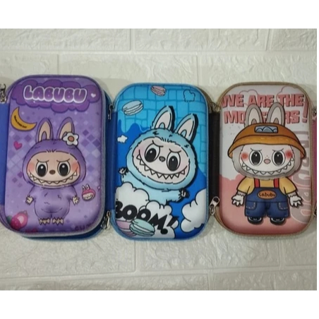 

ID TEMPAT KOTAK PENSIL PULPEN 3D TIMBUL LABUBU JUMBO / PENCIL CASE WATERPROOF JUMBO BESAR SMIGGLE