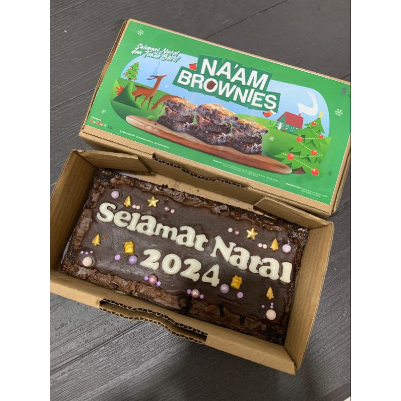 

HAMPERS BROWNIES GLAM NATAL 2024 BY NA'AM