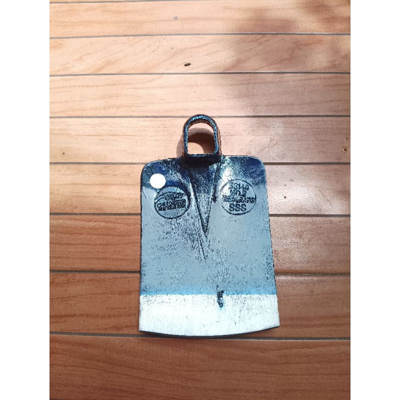 cangkul // cangkul besi sepuh tua // cangkul murah // cangkul anti lengket //