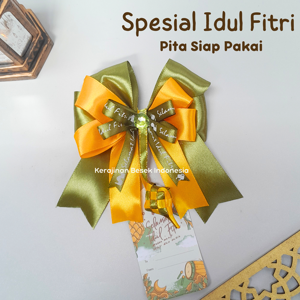 

SPESIAL PITA SIAP PAKAI LEBARAN IDUL FITRI EDISI KETUPAT FREE HANG TAG DAN LEM / KAWAT 2024 Hiasan parsel hampers keranjang toples kue kering