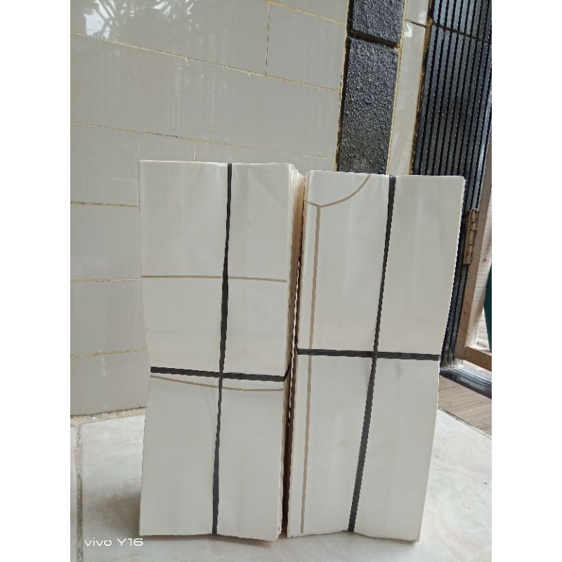 

Kertas Bungkus, Kertas Kantong Gorengan Dll.