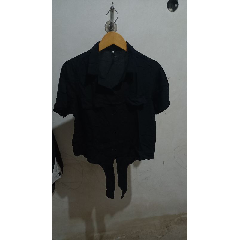 Kemeja tali Hitam Colorbox