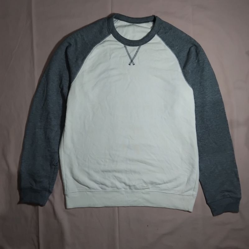 Hoodie Crewneck UNIQLO thrifthing second brand original