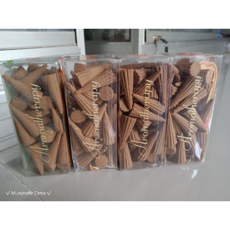 Buhur Gaharu Kerucut