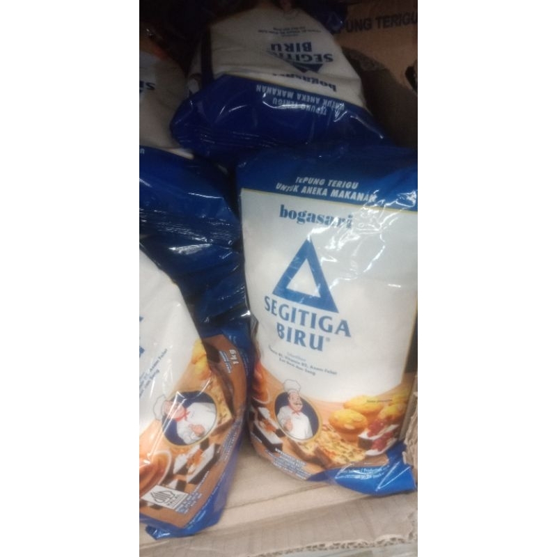 

terigu segitiga biru premium 1kg