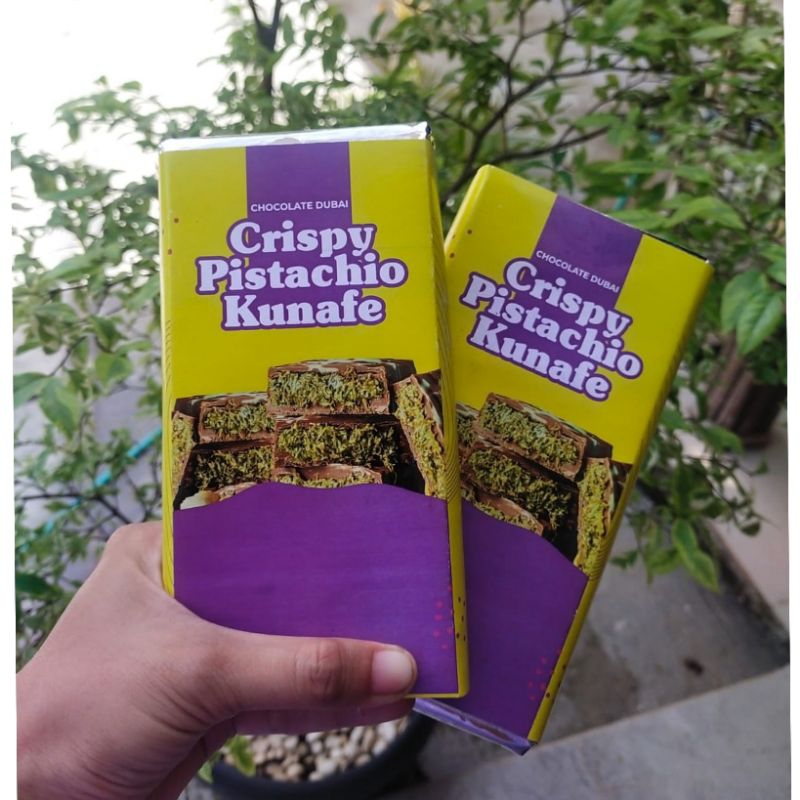 

Gooku 28 Store Chocolate Dubai Original Crispy "Pistachio Kunafe" Berat 270 Gr ,Size 16X8 Cm ,Coklat