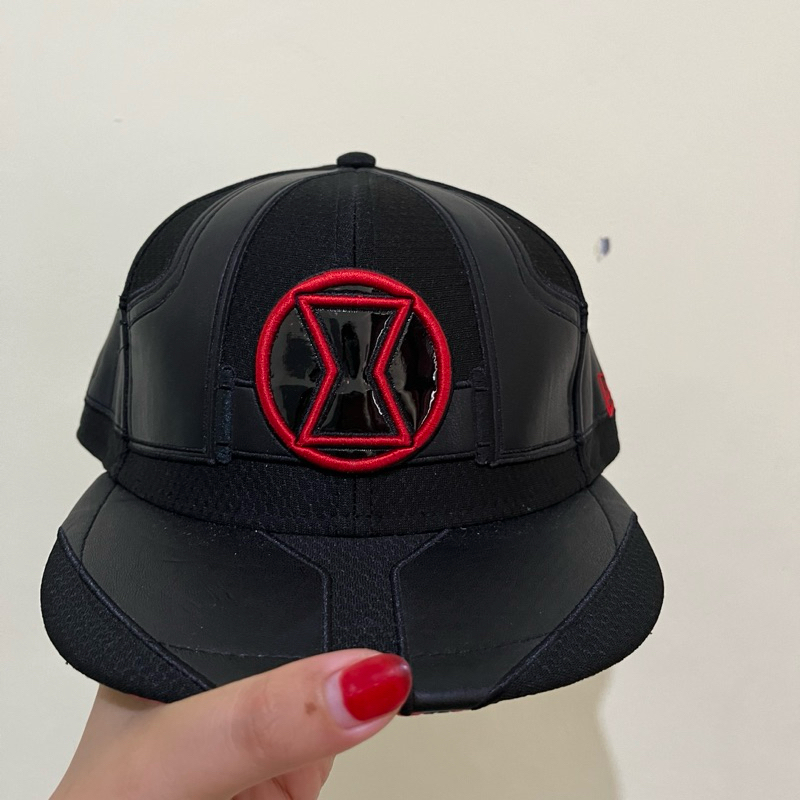 Topi New Era Black Widow Fitted
